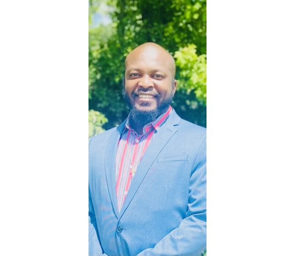 Photo of Dr. Michael Lewis Sr. Photo of Dr. Michael Lewis Sr.